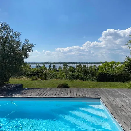 Vila Familiale A La Campagne Avec Vue Sur Le Fleuve - Proche De Bordeaux