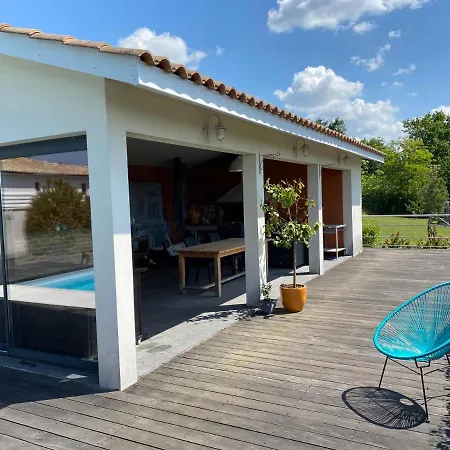 Familiale A La Campagne Avec Vue Sur Le Fleuve - Proche De Bordeaux *